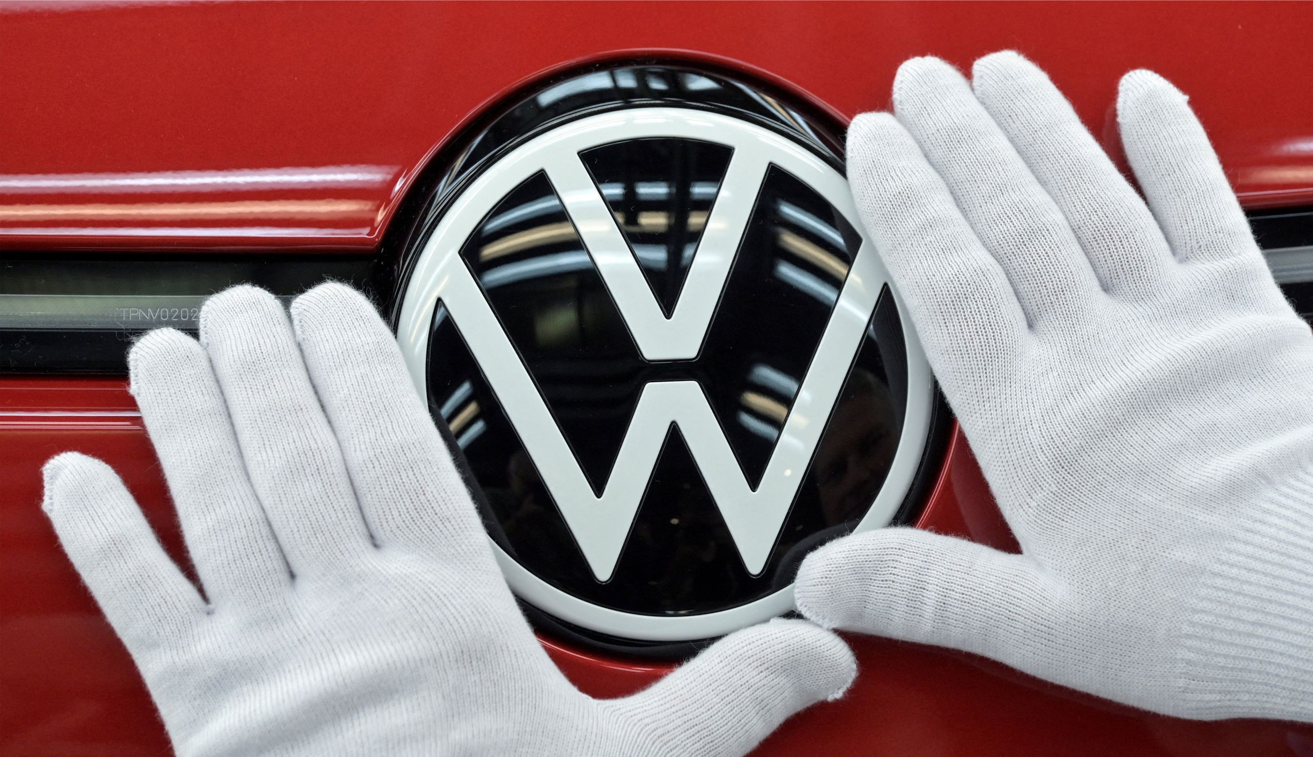 volkswagen-plans-major-cuts-to-model-lineup-and-capacity-but-stays-silent-on-layoffs