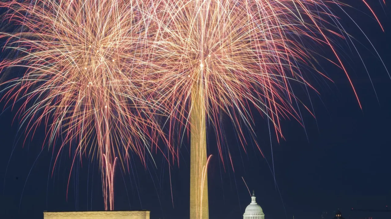 record-breaking-fireworks-show-set-to-light-up-dc-for-americas-250th-birthday