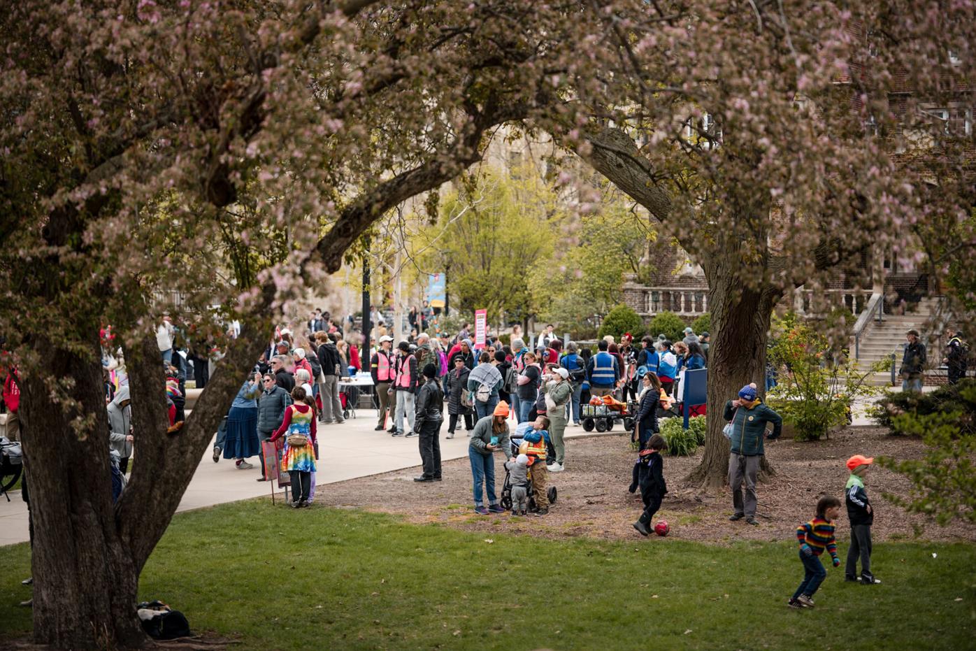 five-days-on-a-madison-intersection-becomes-a-memorial-a-kitchen-and-a-protest-camp