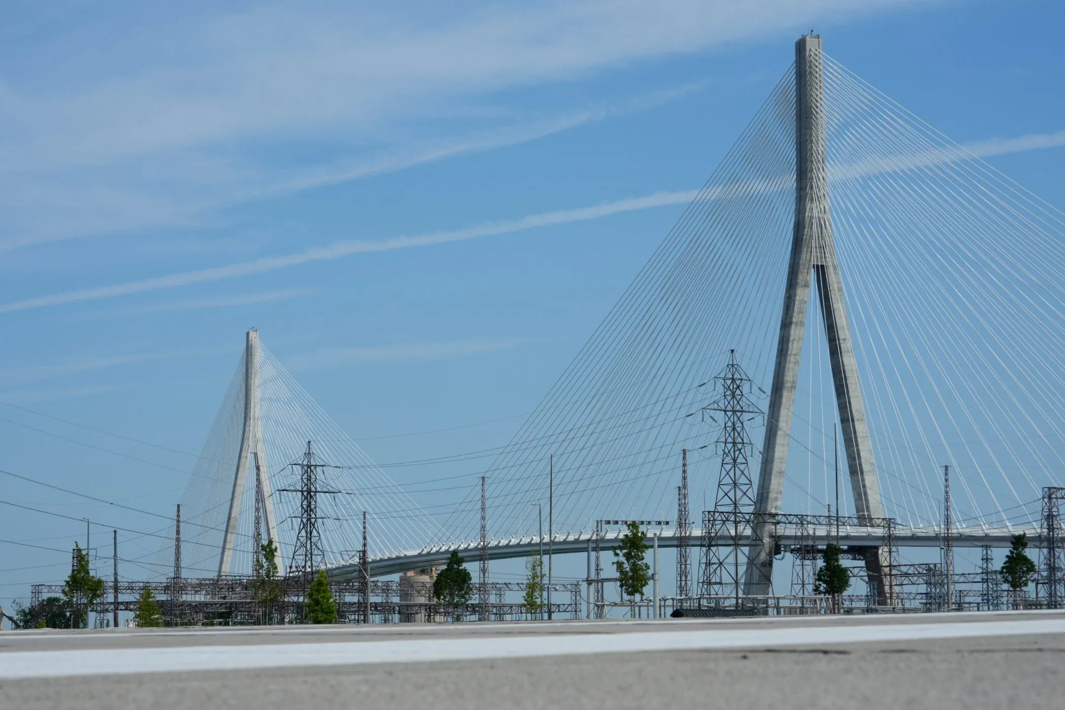 gordie-howe-bridge-opens-amid-tariff-tensions-as-canada-marks-a-decades-long-wait