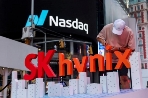 SK Hynix Stock Crashes 15% in Seoul Just Days After Its Record Nasdaq Debut