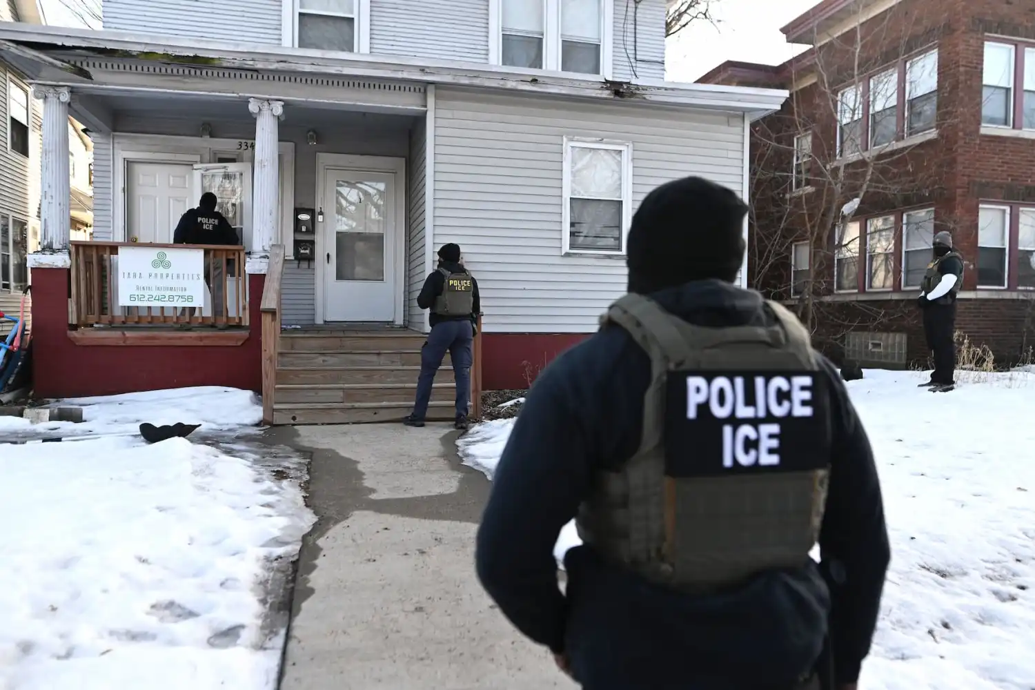 a-stern-email-to-ice-then-federal-agents-at-the-door-one-mans-free-speech-ordeal
