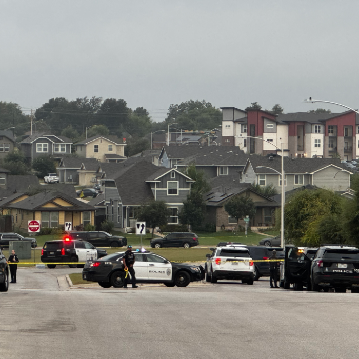 Austin Police Investigate Fatal Shooting Along I-35 in Tech Ridge Area