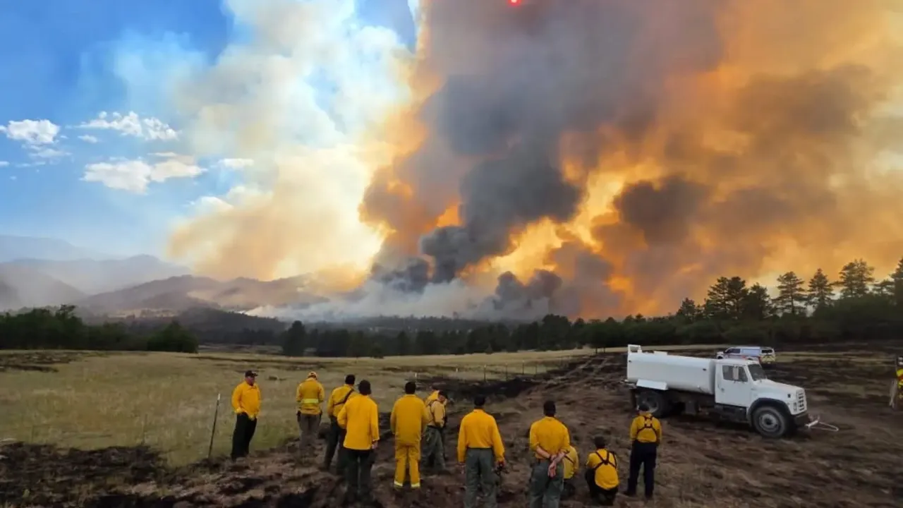 aspen-acres-fire-reaches-13-containment-as-colorado-families-confront-heartbreaking-losses