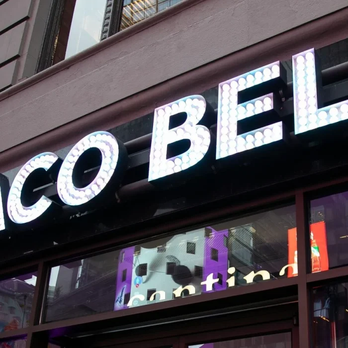 Taco Bell’s Diarrhea Problem: How a Lettuce Outbreak Threatens a Fast-Food Star