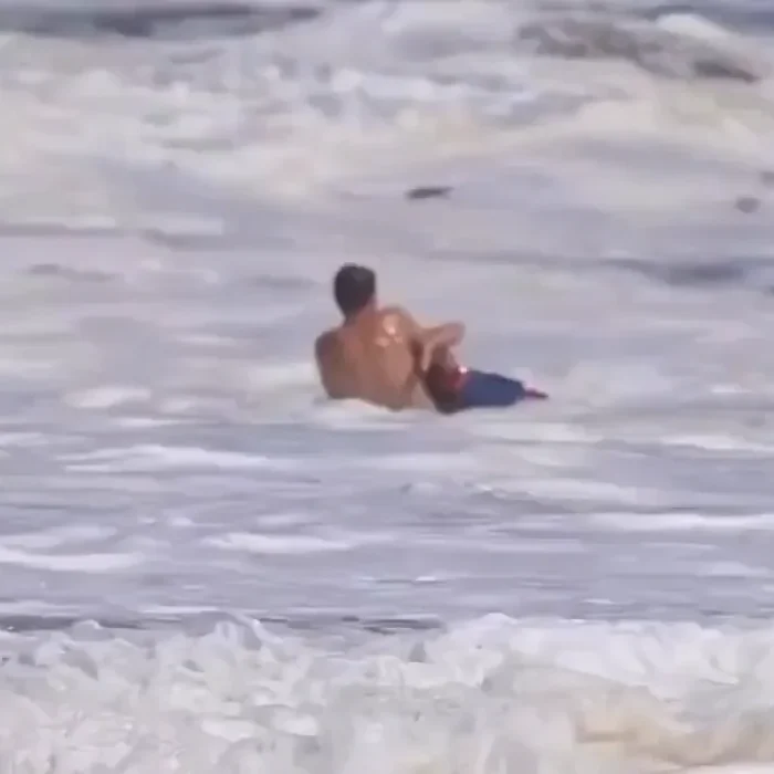 A 16-Year-Old Lifeguard’s Beach Rescue Catches the President’s Eye