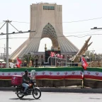 Tehran Says Washington Is "Stuck" as Both Sides Pause Strikes in a Widening War 6 Tehran Says Washington Is "Stuck"