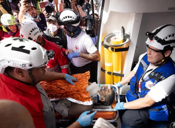 Miracle in the Rubble: Venezuelan Guard Pulled Alive Eight Days After Devastating Earthquakes