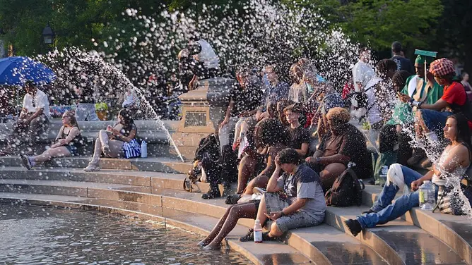 brutal-heat-wave-slams-the-northeast-just-as-fourth-of-july-festivities-begin