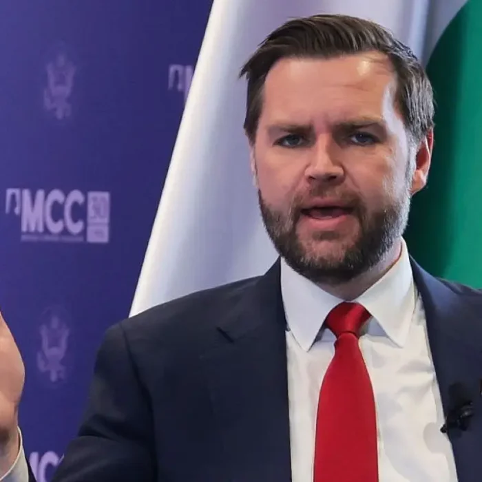 Vance Signals US Could Return to War With Iran if Ceasefire Collapses