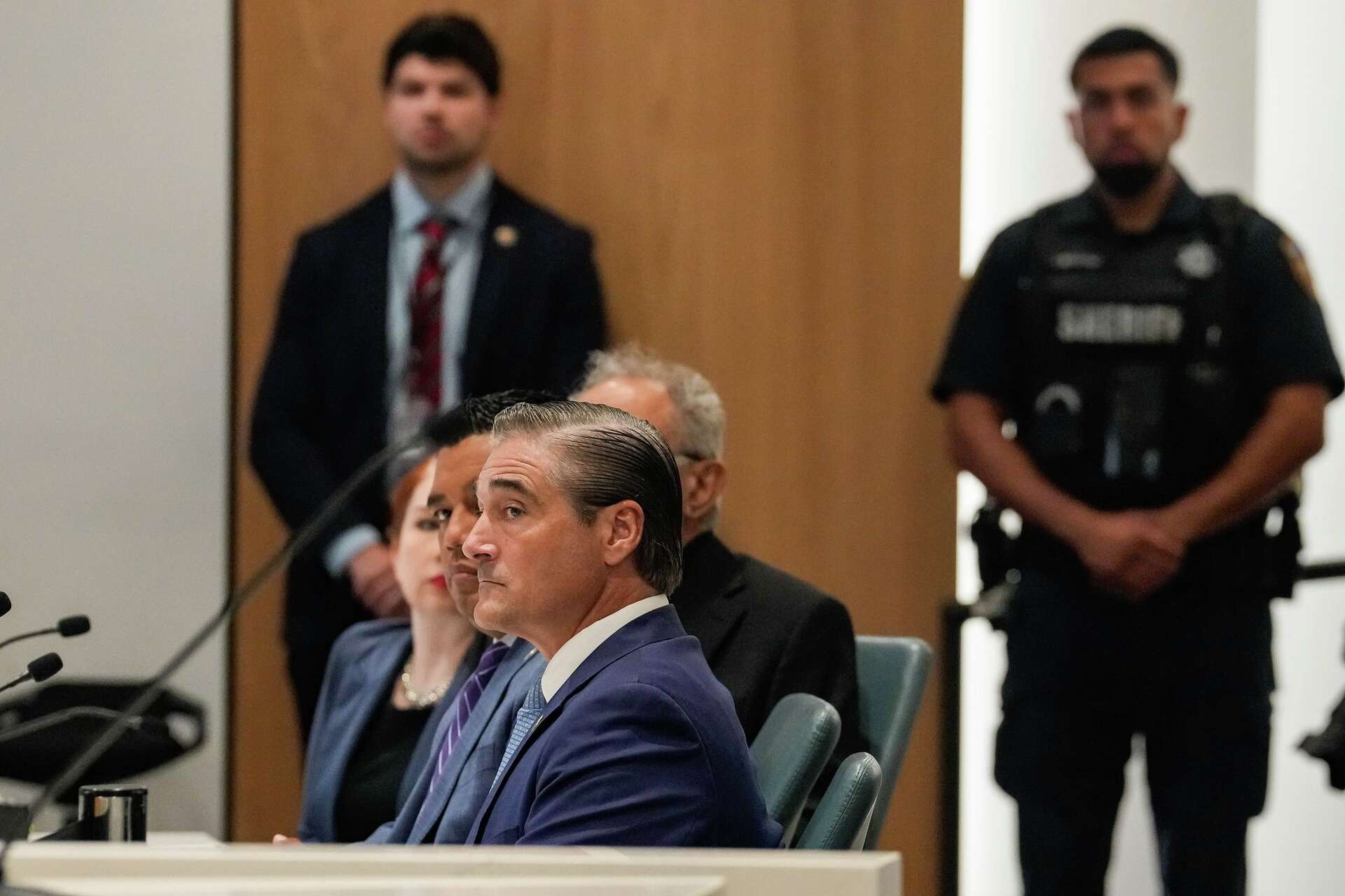 substance-found-in-van-of-man-killed-by-ice-was-not-narcotics-harris-county-da-confirms