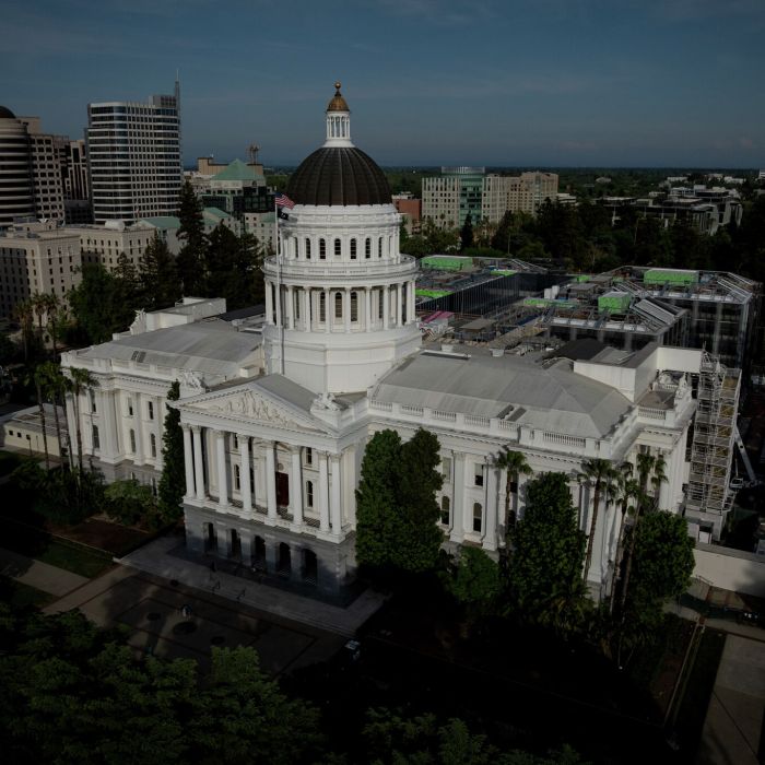 First Day of Newsom’s Return-to-Office Mandate Brings Subtle Shifts to Downtown Sacramento