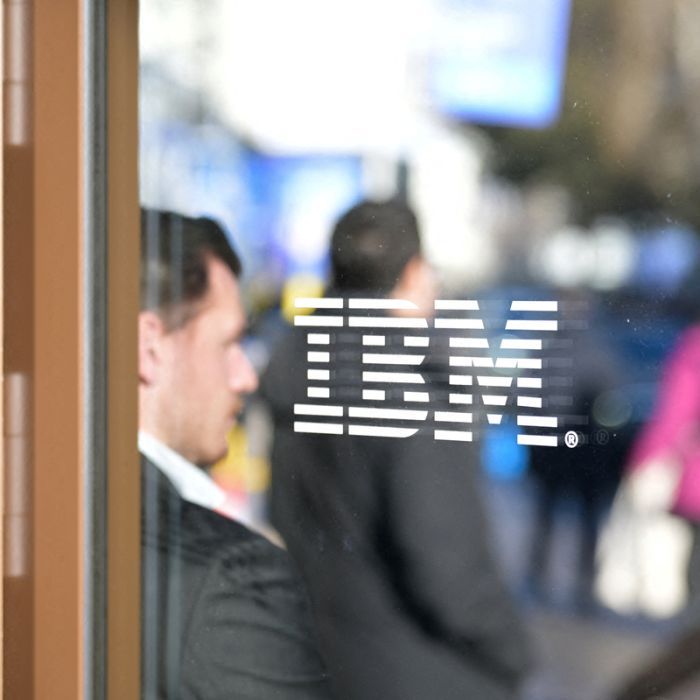 IBM’s Historic 25% Crash Signals a Widening Rift Between Chips and Software