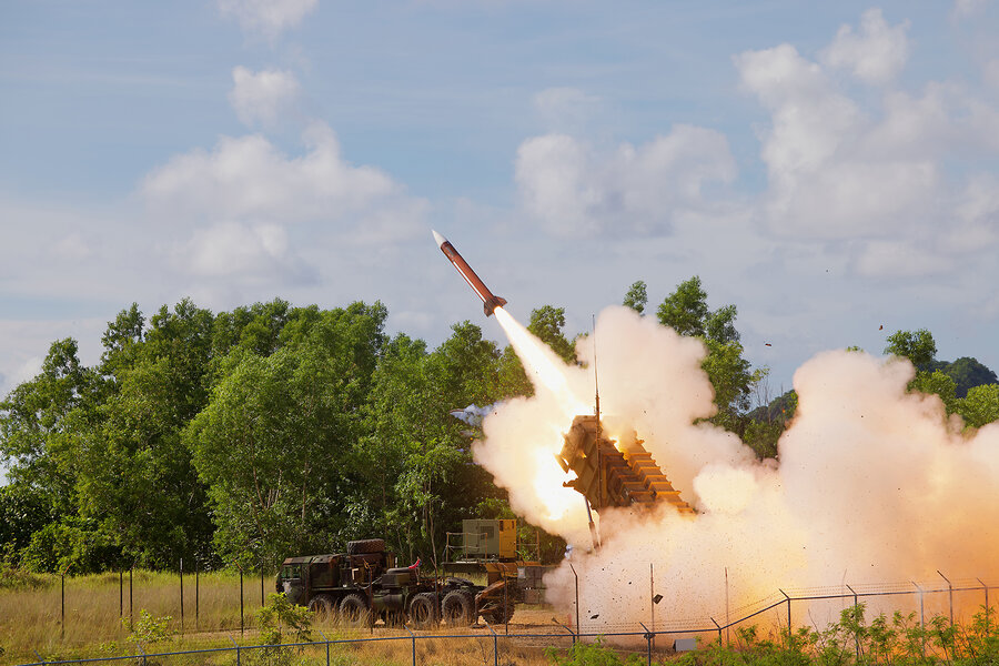 pentagon-gives-weapons-makers-21-days-to-speed-up-as-missile-stockpiles-run-low