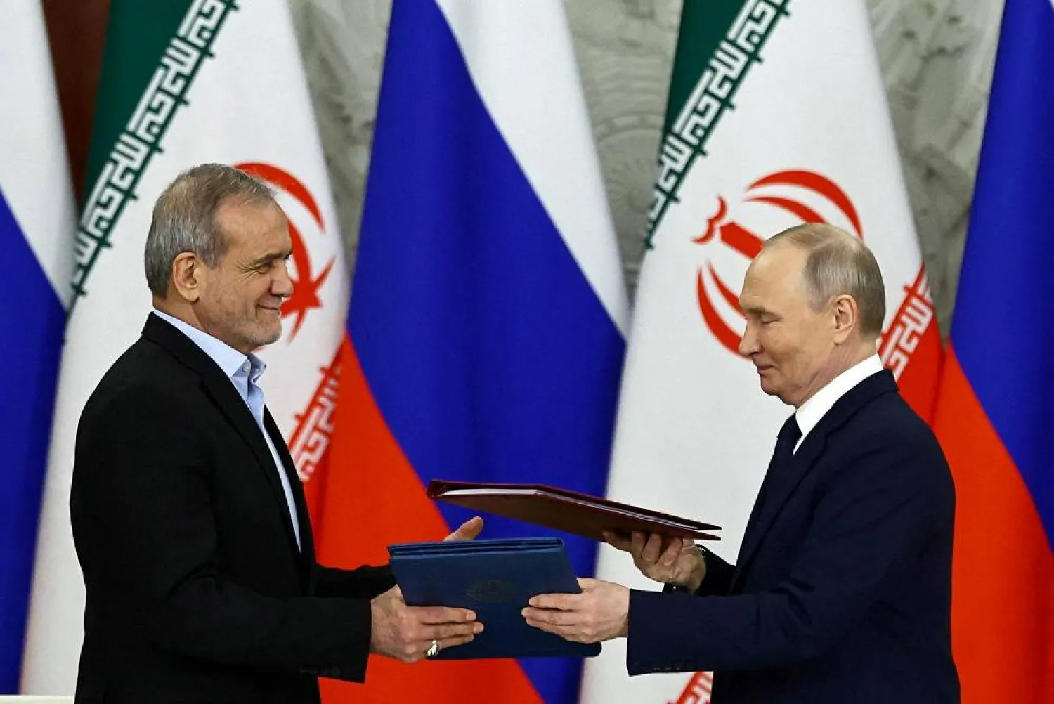 iran-vows-resistance-to-sanctions-pairing-diplomacy-with-defense-in-new-government-statement