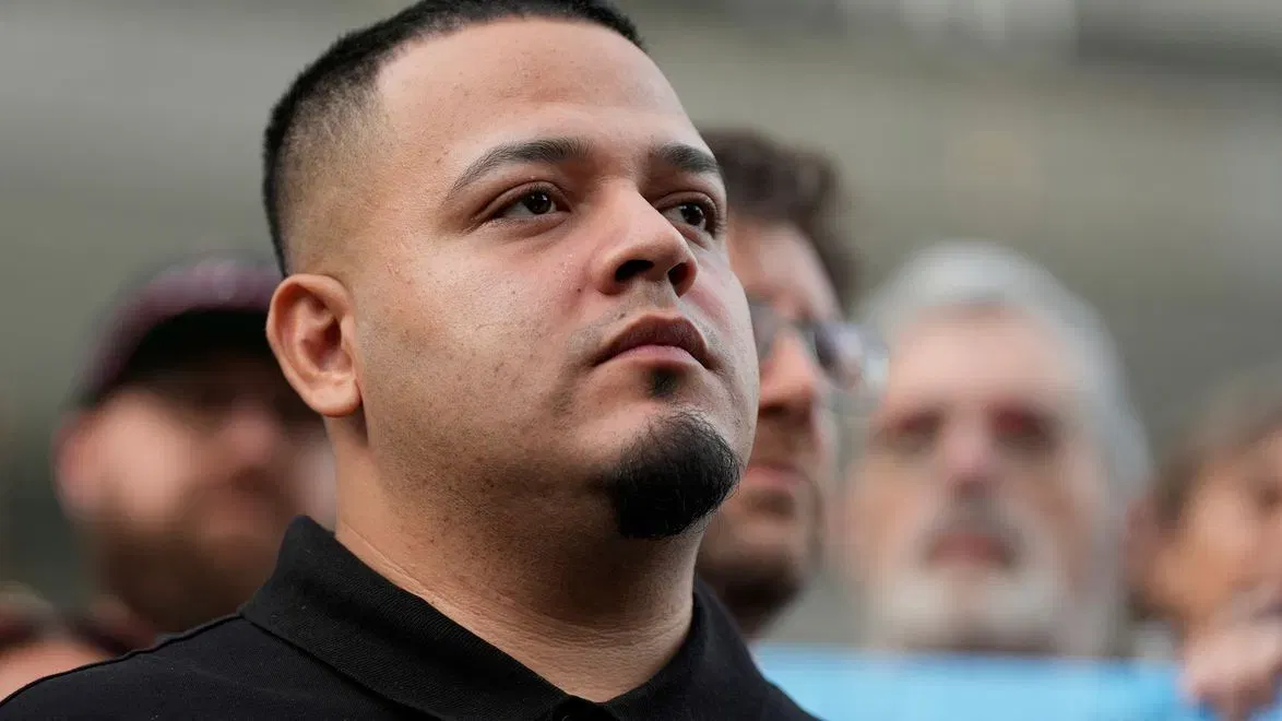 abrego-garcia-case-justice-department-fights-to-revive-dismissed-smuggling-charges