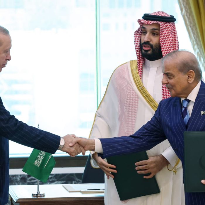 Saudi Arabia, Turkiye and Pakistan Sign Defence Pact That Signals Doubts About Washington