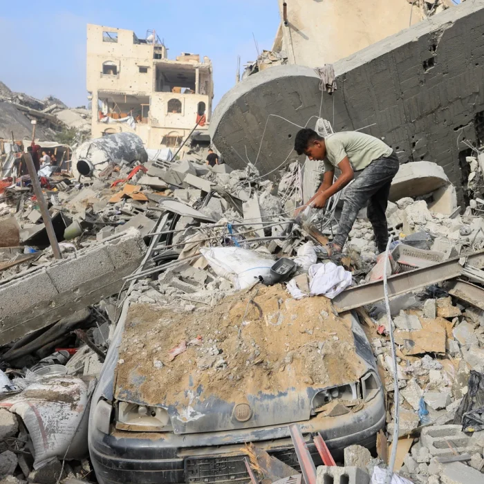 Israeli Strikes Continue in Gaza Days After Disarmament Deal Announcement
