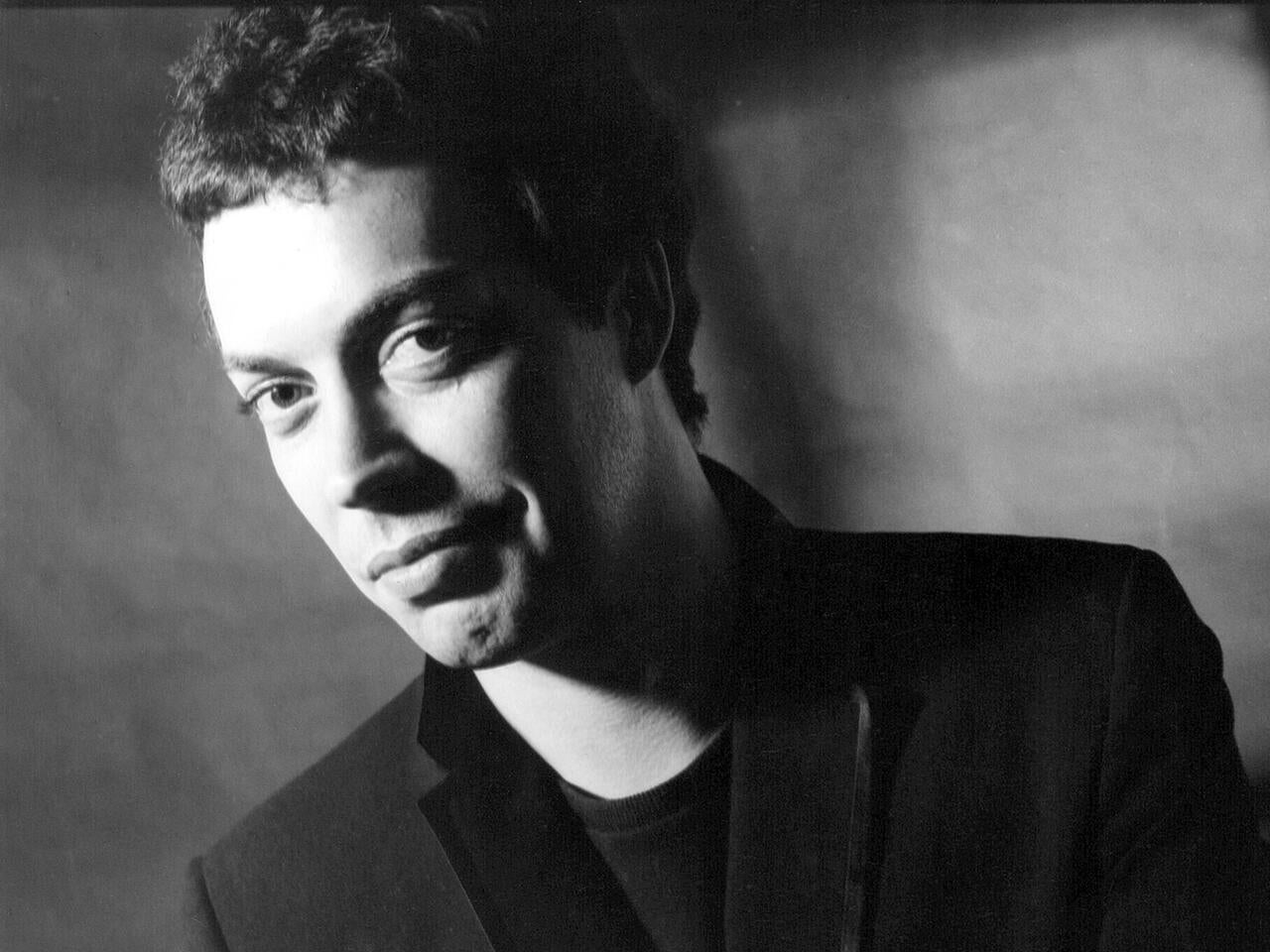 tim-curry-the-actor-who-made-strangeness-irresistible-dies-at-80