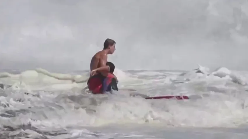 seabright-beach-rescue-teen-lifeguard-and-the-boy-he-saved-honored-at-the-white-house