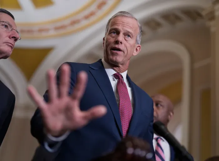 Oman War Powers Resolution: Democrats Move to Rein In Trump After Bombing Threat