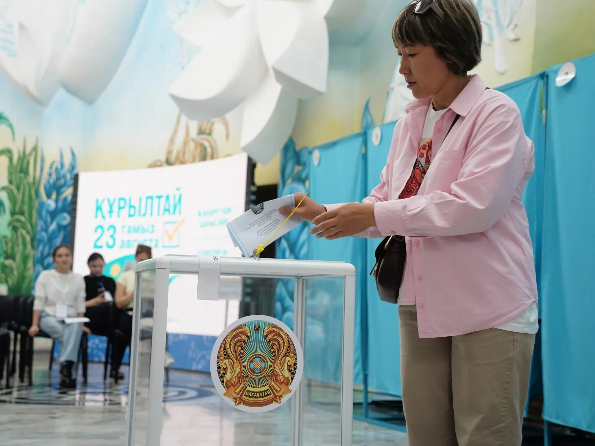 kazakhstans-new-adilet-party-set-for-commanding-majority-in-first-kurultai-elections