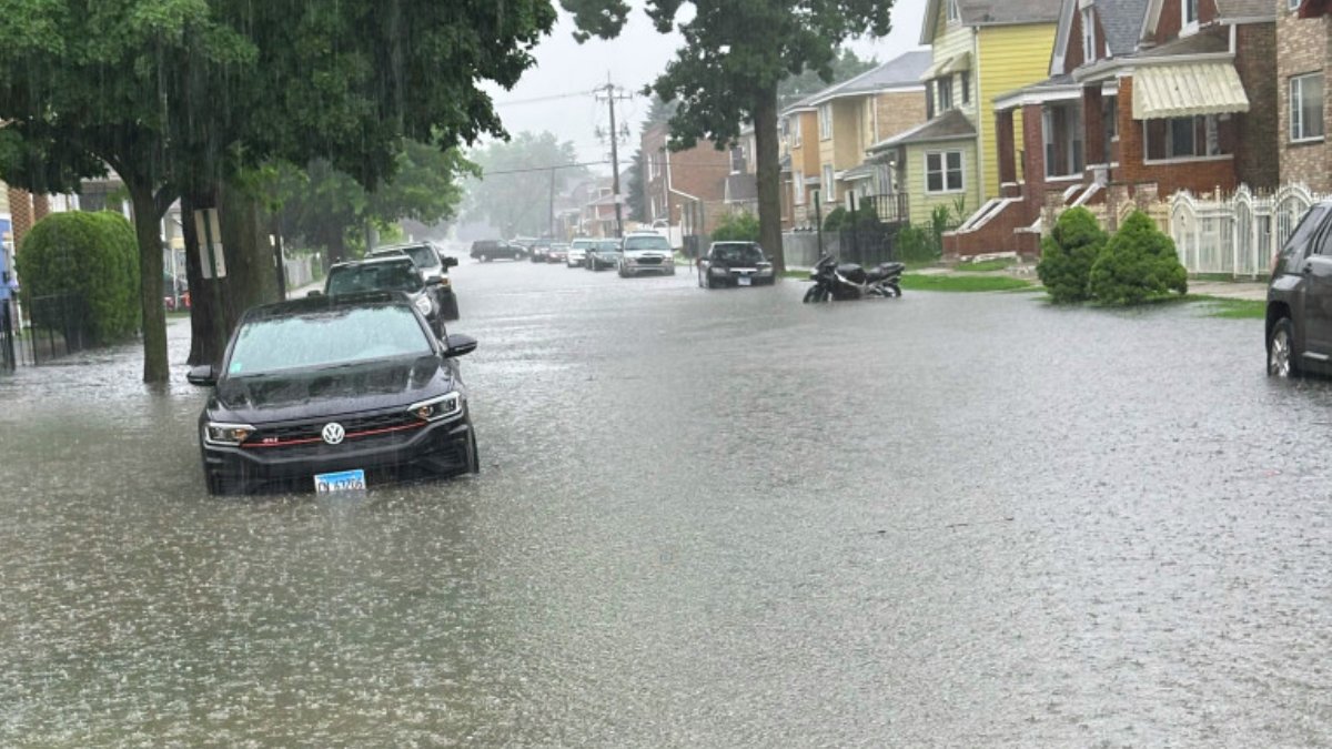 flood-advisories-hit-chicago-suburbs-as-storms-dump-inches-of-rain-in-hours