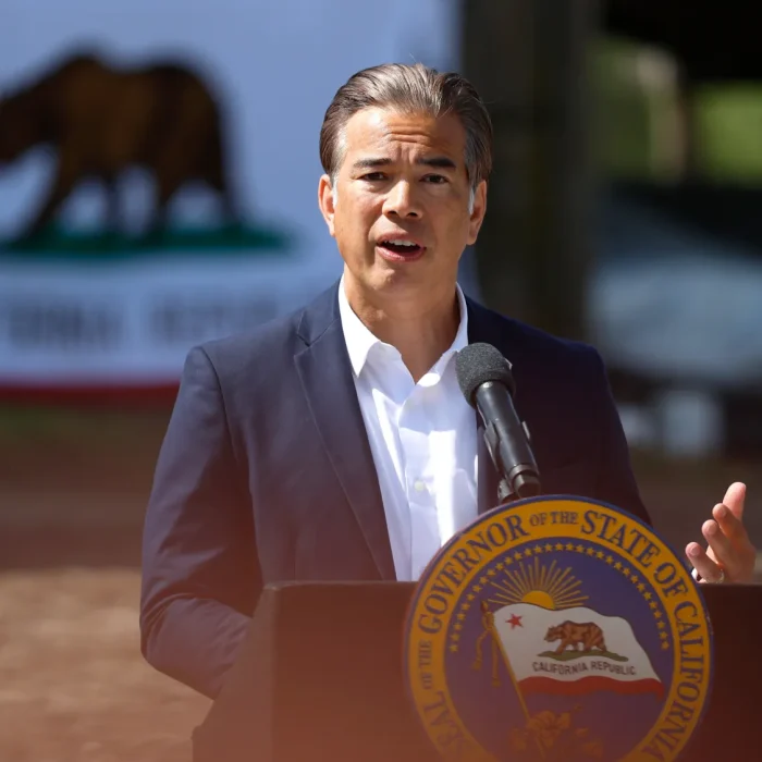 “Stop Playing Games”: Teamsters Break From Hollywood Unions Over Paramount’s Merger Tactics