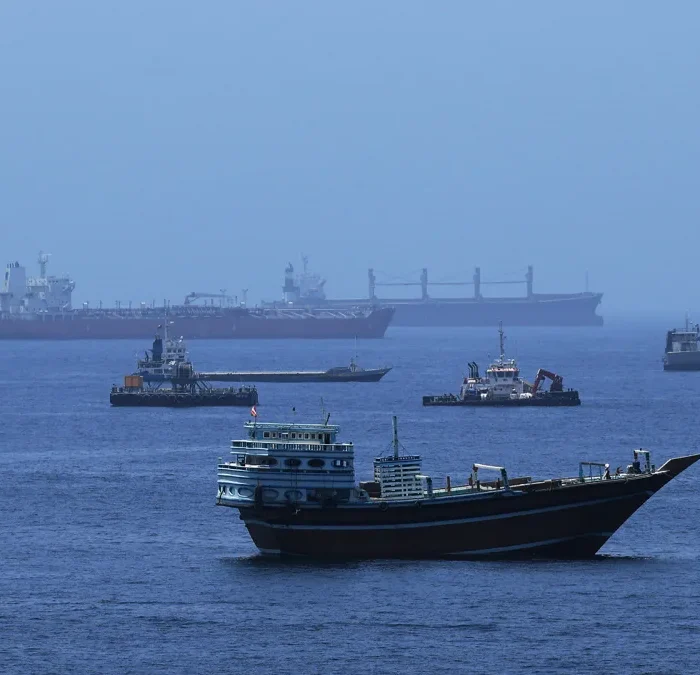 Iran Draws a Line at Hormuz and Markets React: Oil Climbs, Copper Sets a Record, SpaceX Unlocks