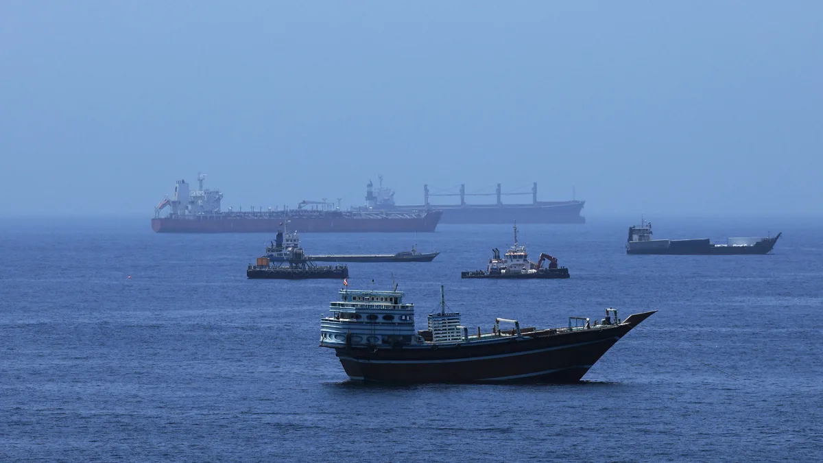 iran-draws-a-line-at-hormuz-and-markets-react-oil-climbs-copper-sets-a-record-spacex-unlocks
