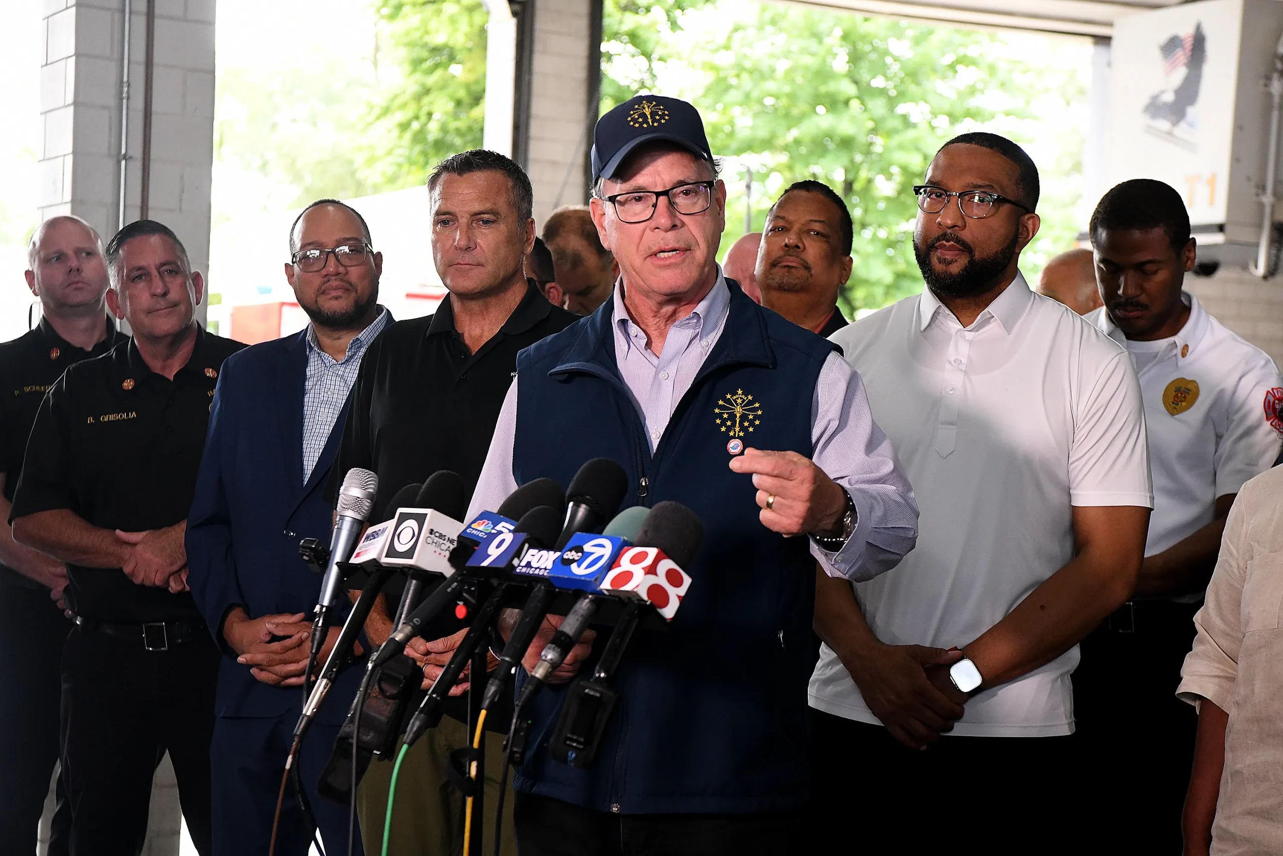 chicago-area-storm-recovery-drags-on-as-south-suburbs-plead-for-federal-help-and-indiana-struggles-in-the-dark