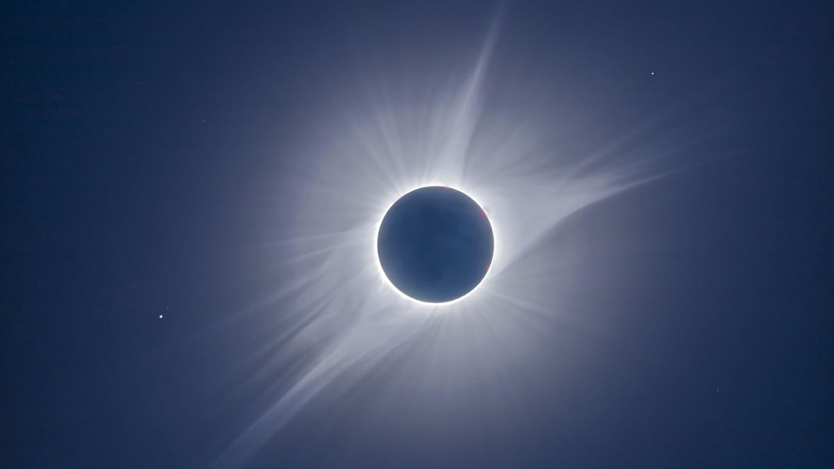 the-august-12-solar-eclipse-where-to-look-when-it-peaks-and-why-spain-wins