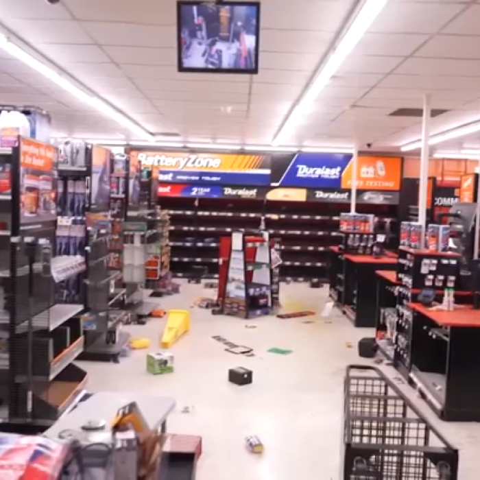 Chaos as Cover: Bellflower Business Looted While 150 Cars Blocked the Street