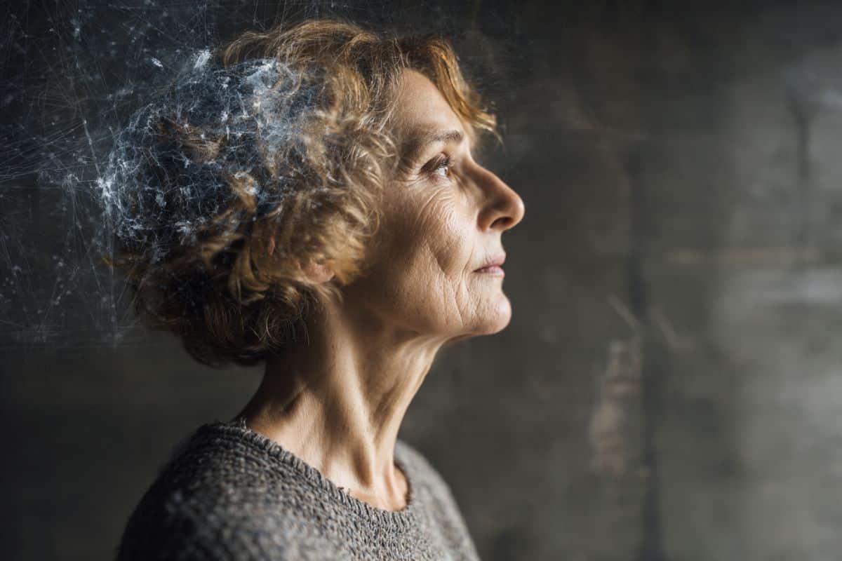 autopsy-evidence-suggests-estrogen-therapy-may-lower-alzheimers-risk-overturning-assumptions