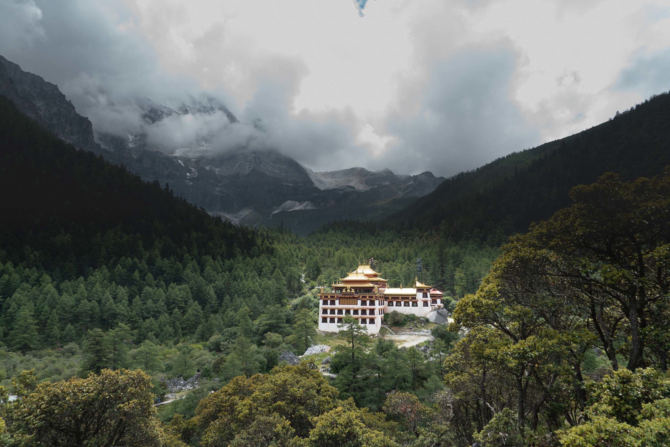 from-shangri-la-to-summit-ground-eight-decades-inside-the-presidents-mountain-hideaway