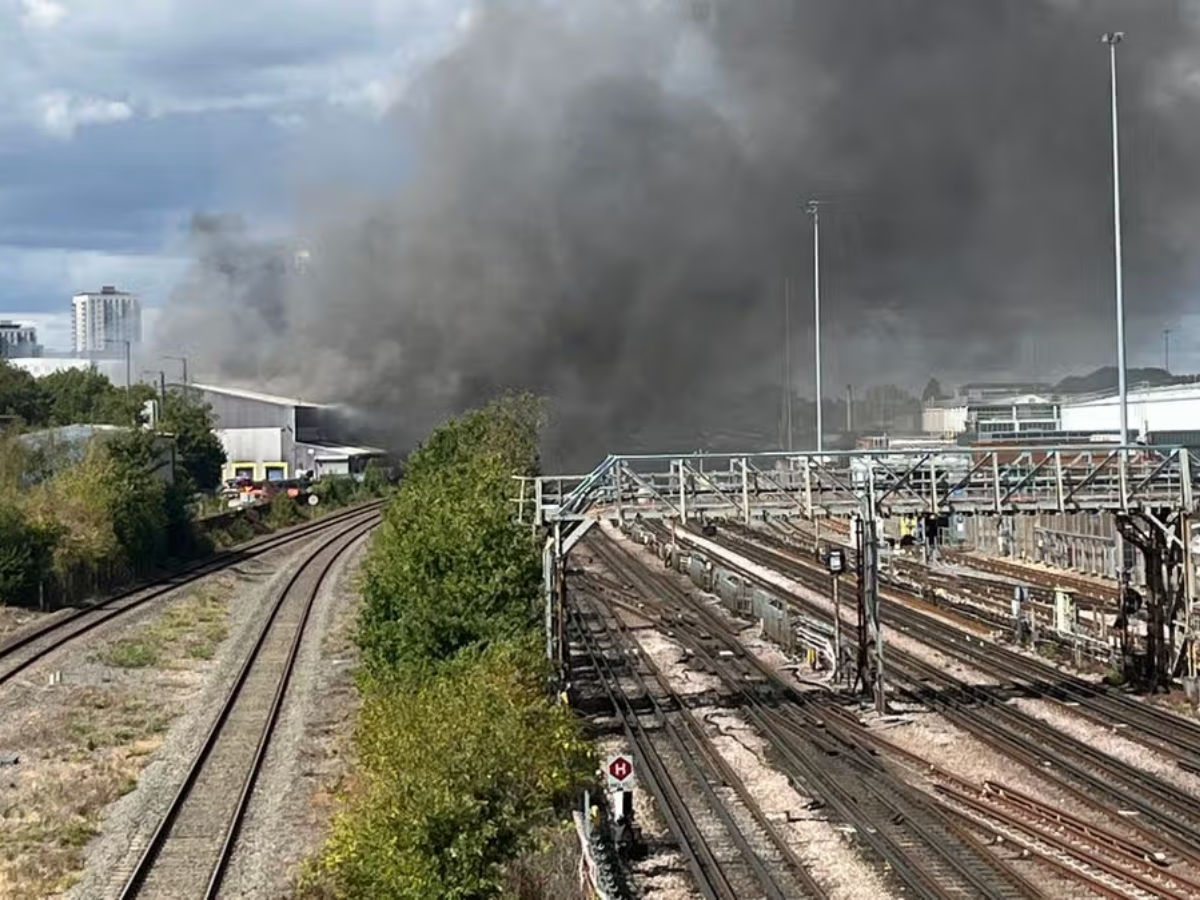 neasden-waste-facility-fire-halts-metropolitan-line-as-125-firefighters-battle-blaze-near-wembley