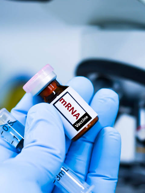 Moderna’s mRNA Flu Shot Wins FDA Approval, But Major Pharmacies Are Sitting It Out