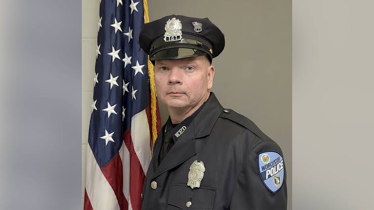 thirty-years-on-worcesters-streets-remembering-officer-kurt-solomon