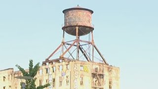 countdown-to-the-blast-portland-prepares-to-topple-the-centennial-mills-water-tower