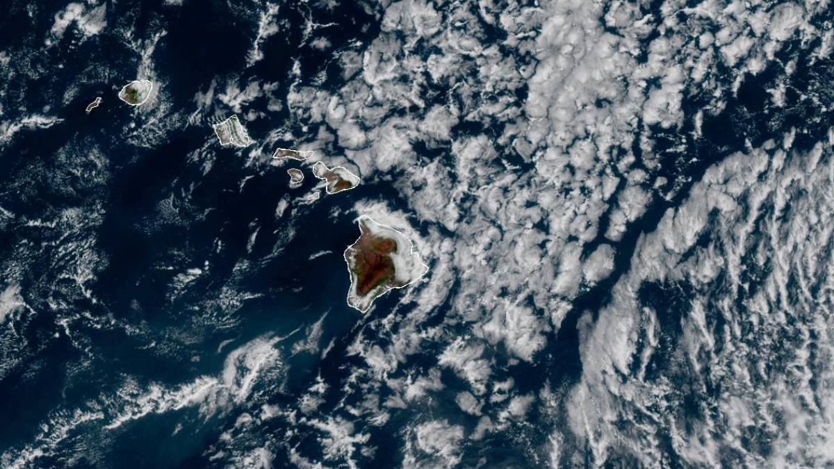 lala-closes-in-hurricane-warning-up-for-hawaii-island-as-storm-strengthens-on-approach