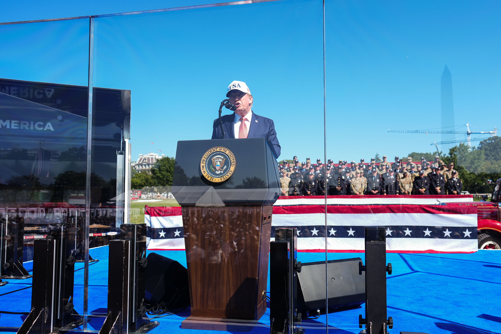 a-steel-beam-a-medal-and-a-campaign-message-trumps-9-11-tribute-blurs-the-line