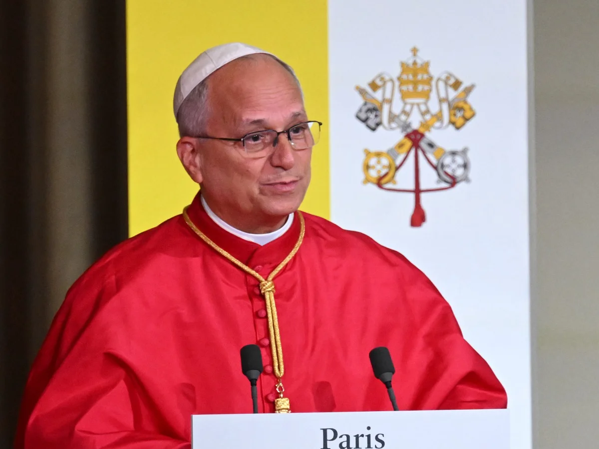 pope-leo-visit-to-france-key-takeaways-on-faith-ai-politics-and-the-man-behind-the-papacy
