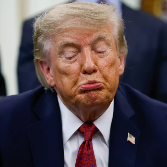 Maps, Memes and a 33 Percent Approval Rating: Inside Trump’s Midterm Gamble