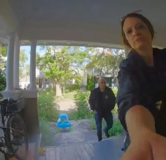 Federal Judge Blocks DHS From Threatening Prosecution Over Man’s ICE Criticism