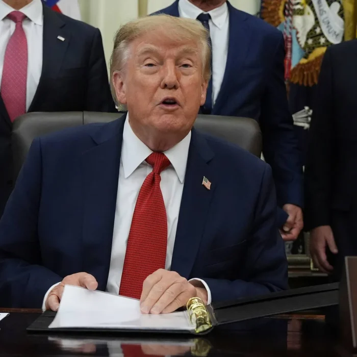 Trump Announces Ban On CNN, Politico And MS NOW From White House, Sparking Legal Backlash