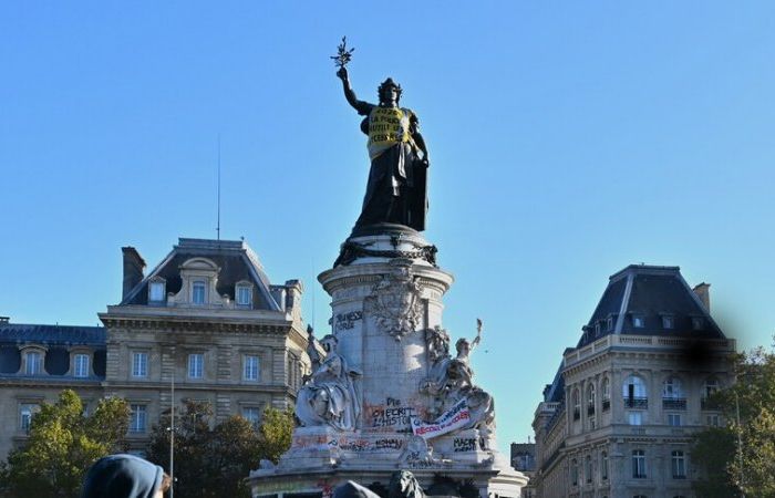 Paris Curfew Imposed at Place de la République and Les Halles After Night of Unrest