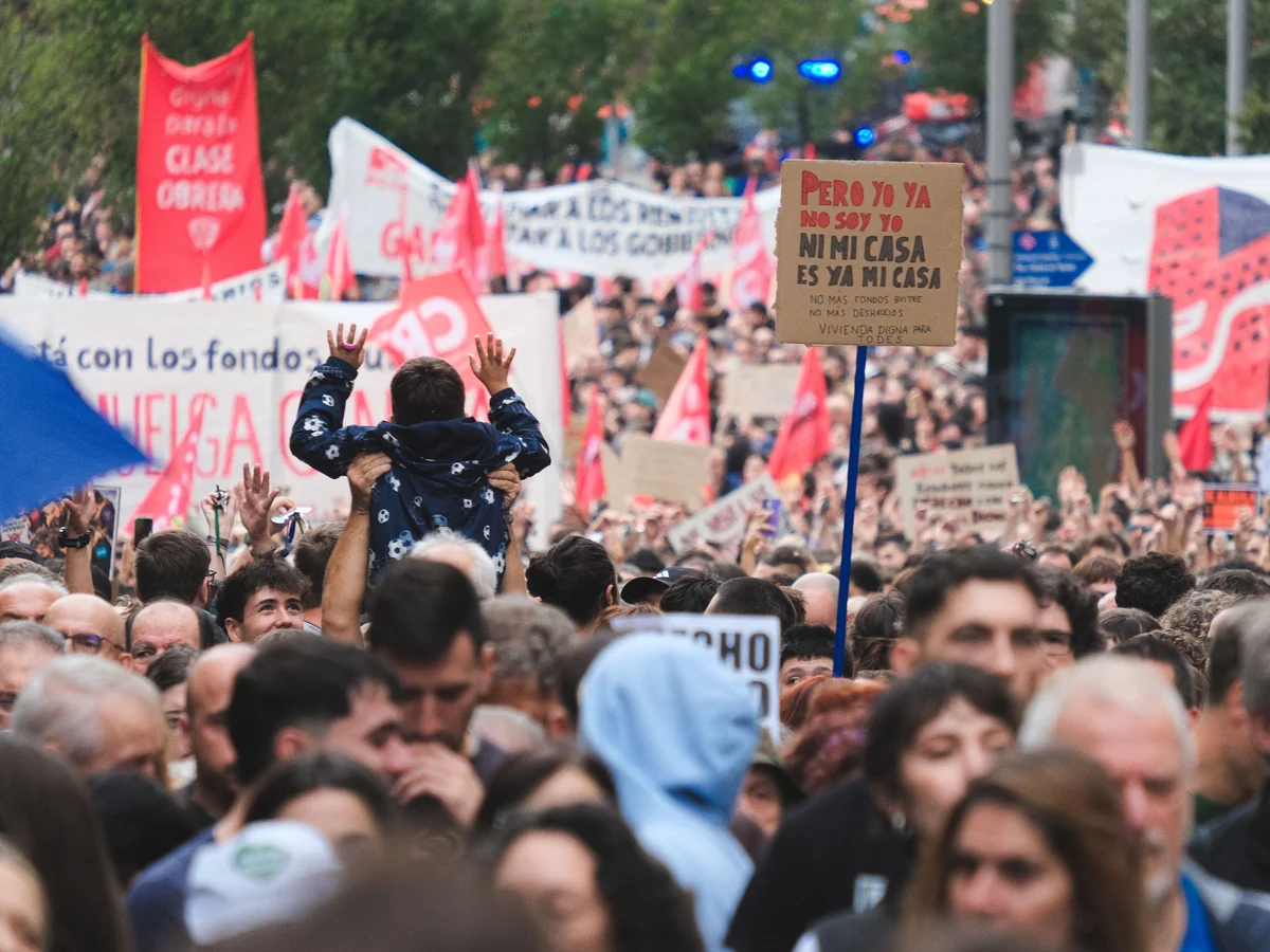 frances-biggest-student-protests-in-decades-why-young-people-are-taking-to-the-barricades