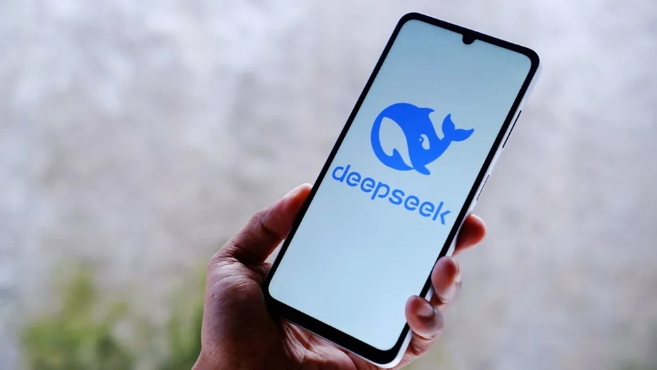 deepseek-nears-a-12-billion-funding-round-as-tencent-and-catl-double-down