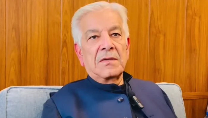 pakistans-bureaucrats-eye-foreign-shores-khawaja-asif-flags-an-elite-exodus-to-portugal-and-the-west