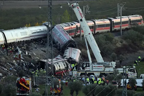 Sánchez Admits Public Trust in Spain’s High-Speed Rail Is “Broken” as Minister Refuses to Resign Over Second Deadly Crash